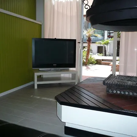 Oasi Apartahotel 4*