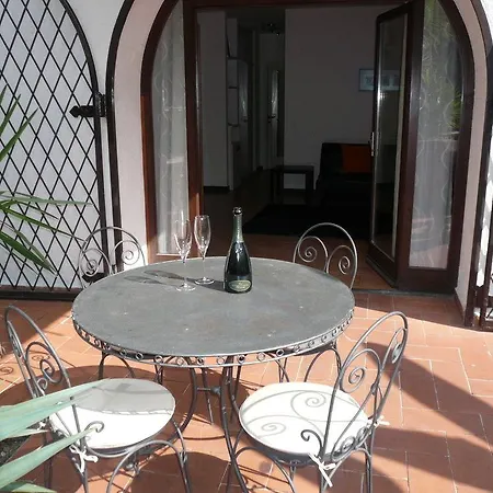 Oasi Aparthotel Manerba del Garda